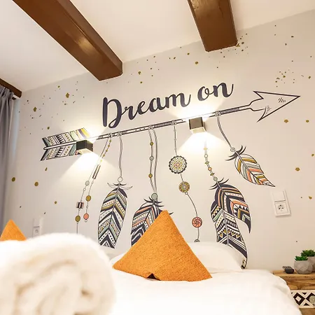 Pagi Hotel 2*